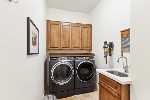 630 Lakeridge Dr, Auburn, CA 95603