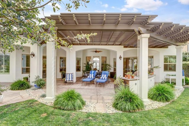 630 Lakeridge Dr, Auburn, CA 95603