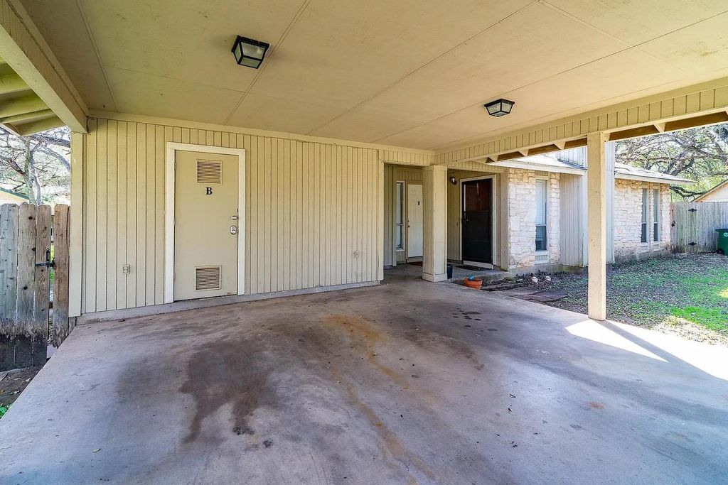 5405 Brompton CIR B, Austin, TX 78745