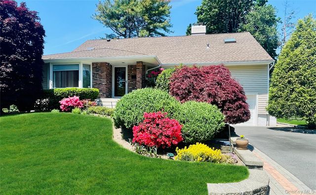 53 Hightop Lane, Jericho, NY 11753