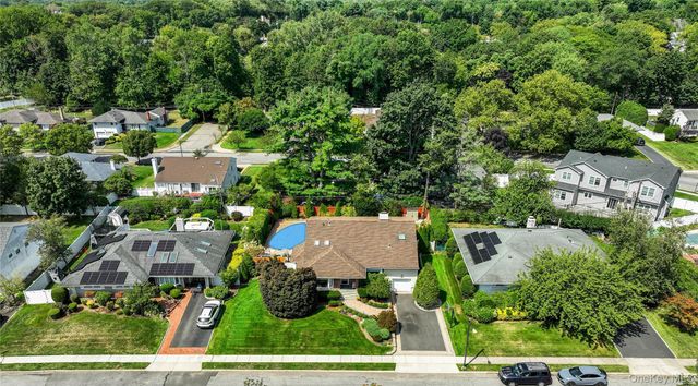 53 Hightop Lane, Jericho, NY 11753