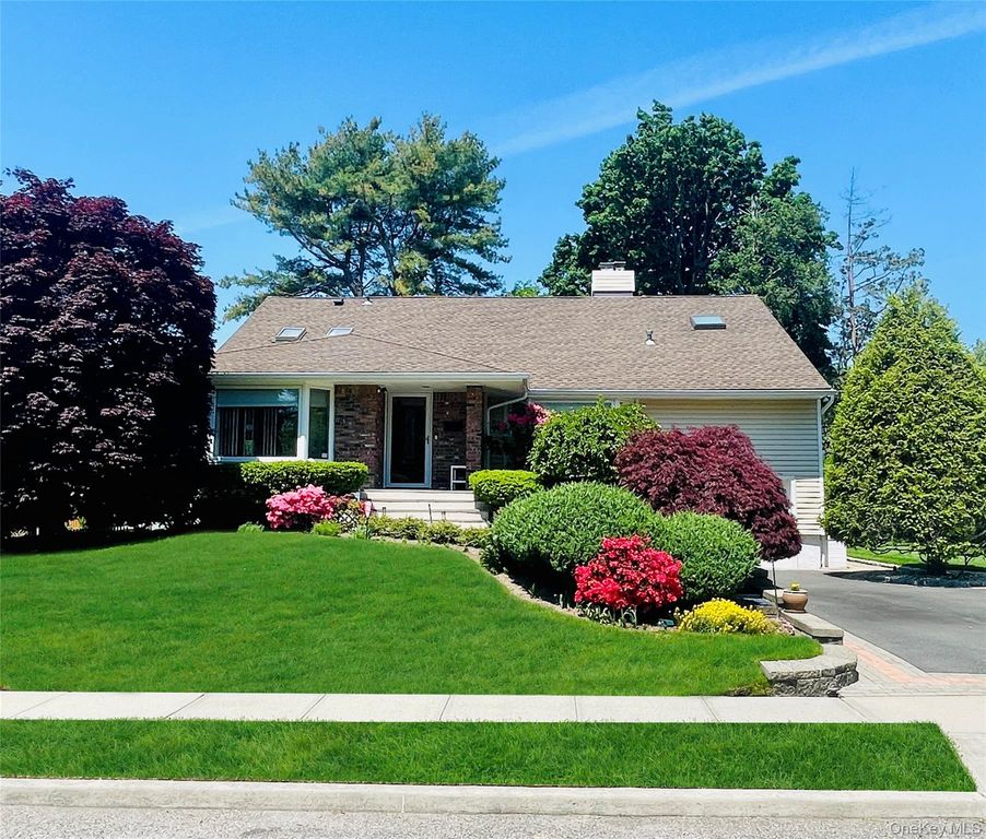 53 Hightop Lane, Jericho, NY 11753