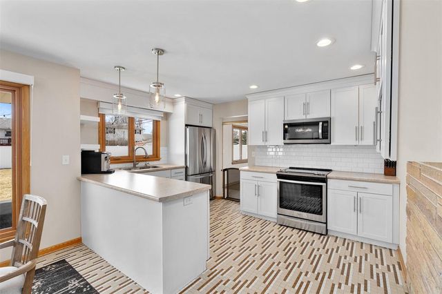 703 E Grant Avenue, Eau Claire, WI 54701