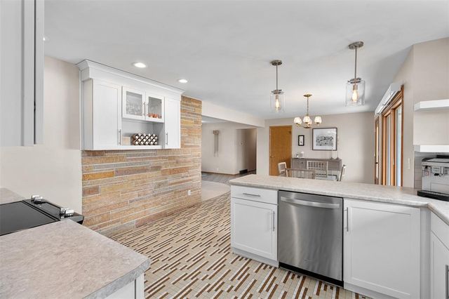 703 E Grant Avenue, Eau Claire, WI 54701