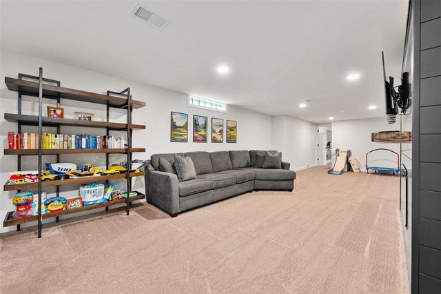 703 E Grant Avenue, Eau Claire, WI 54701
