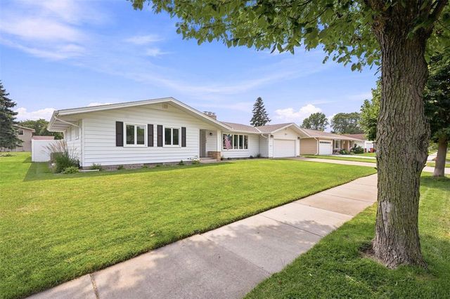 703 E Grant Avenue, Eau Claire, WI 54701