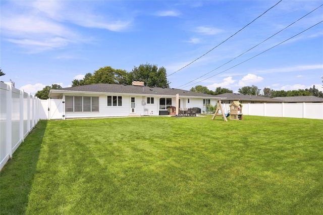 703 E Grant Avenue, Eau Claire, WI 54701