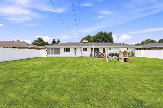 703 E Grant Avenue, Eau Claire, WI 54701