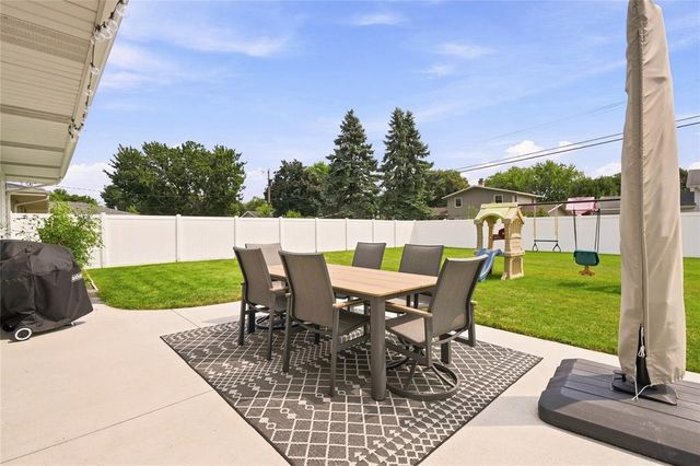 703 E Grant Avenue, Eau Claire, WI 54701