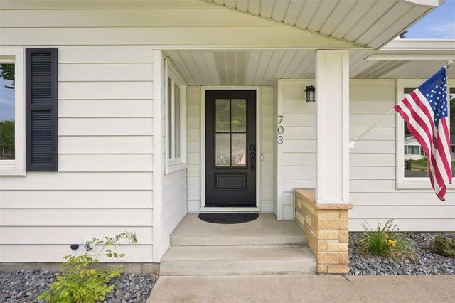 703 E Grant Avenue, Eau Claire, WI 54701