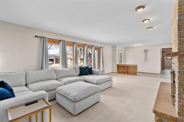 703 E Grant Avenue, Eau Claire, WI 54701