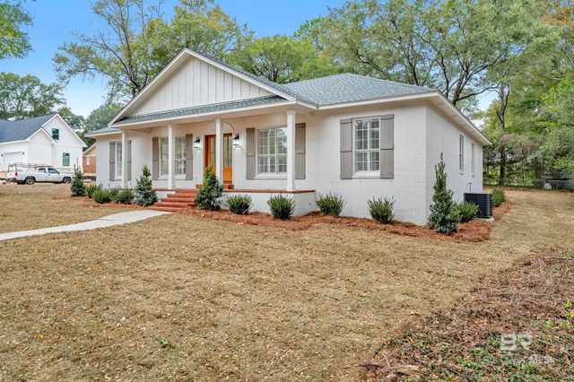 4924 Brooke Court, Mobile, AL 36618