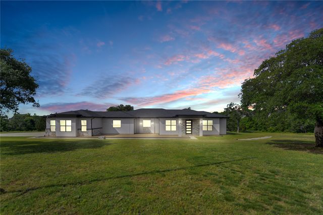 1050 Kingsley Court, Weatherford, TX 76087