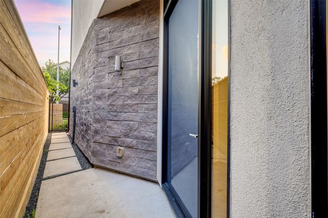 1415 Crocker Street, Houston, TX 77019