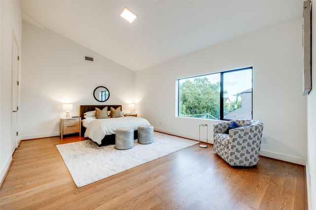 1415 Crocker Street, Houston, TX 77019