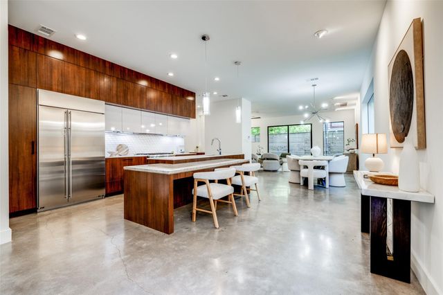 1415 Crocker Street, Houston, TX 77019