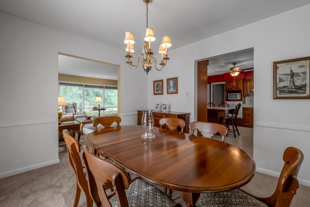 1011 Castleton Way, Lexington, KY 40517