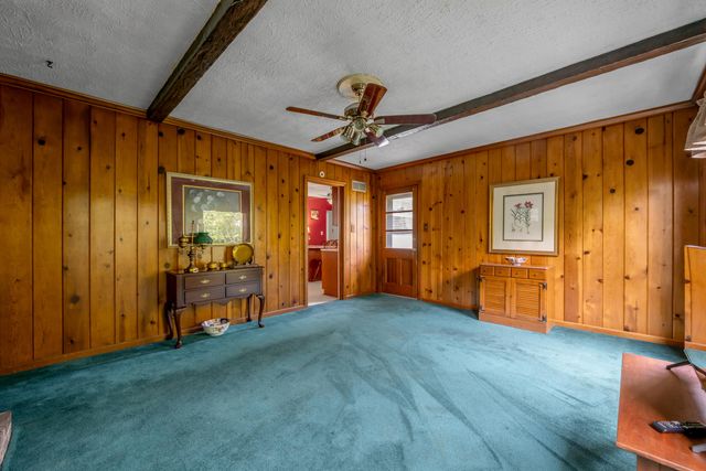 1011 Castleton Way, Lexington, KY 40517