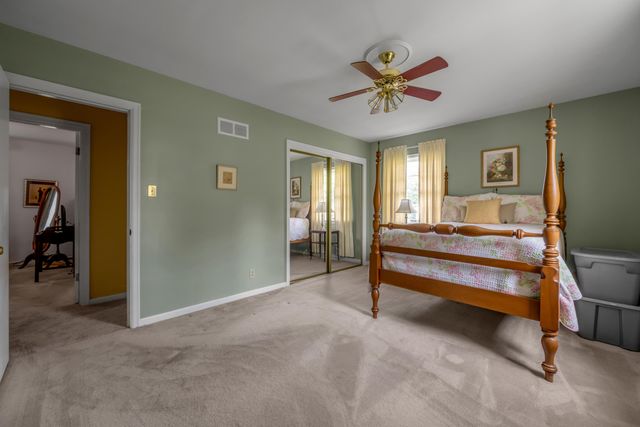 1011 Castleton Way, Lexington, KY 40517