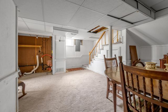 1011 Castleton Way, Lexington, KY 40517