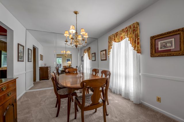 1011 Castleton Way, Lexington, KY 40517