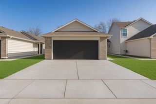 1625 S Limuel St, Wichita, KS 67235