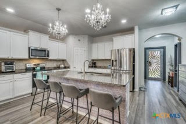 8907 Stonehollow Drive, Temple, TX 76502