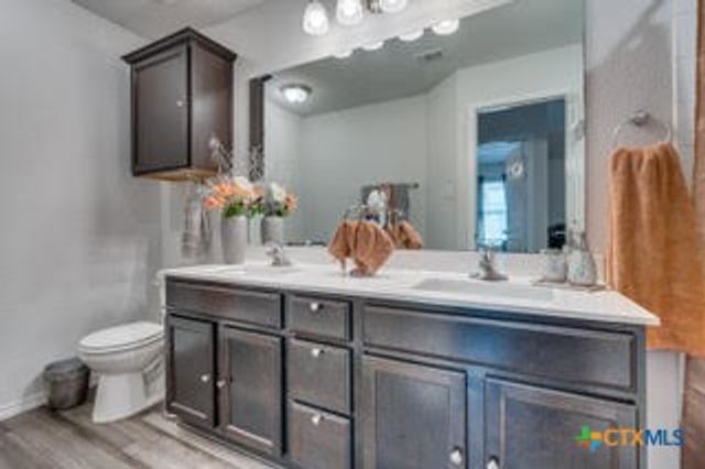 8907 Stonehollow Drive, Temple, TX 76502