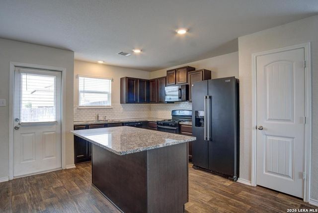 3231 Mission Riv, San Antonio, TX 78245