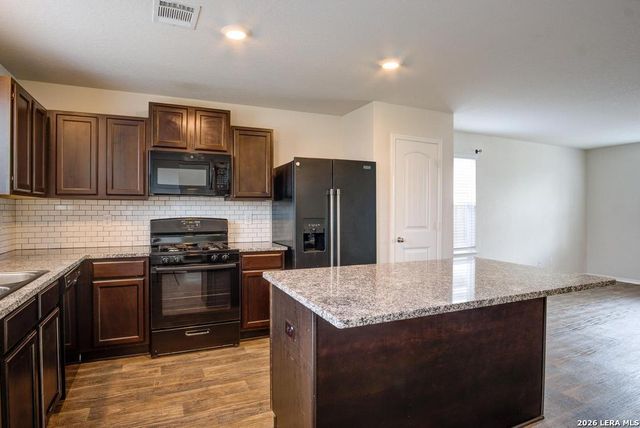 3231 Mission Riv, San Antonio, TX 78245