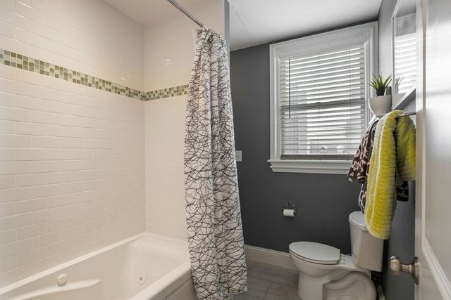 15 Howell St 1, Boston, MA 02125