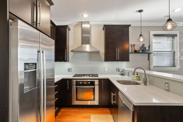 15 Howell St 1, Boston, MA 02125