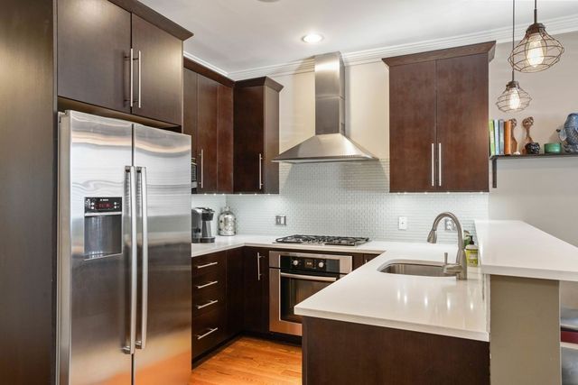 15 Howell St 1, Boston, MA 02125