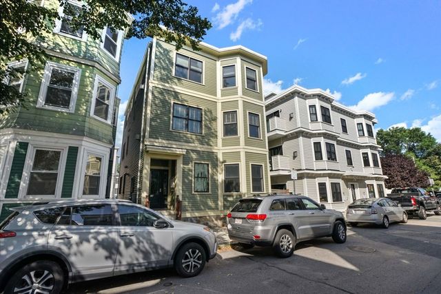 15 Howell St 1, Boston, MA 02125