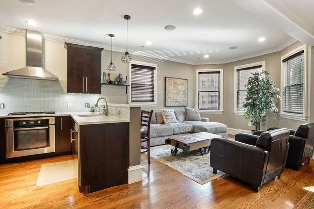 15 Howell St 1, Boston, MA 02125