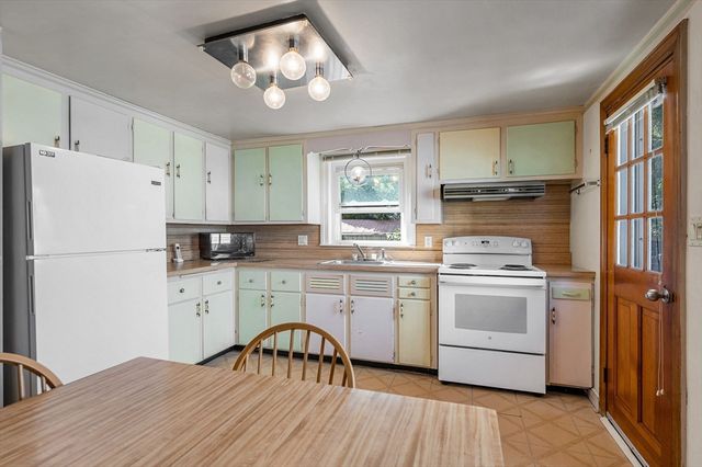 6 Arlington Terrace, Malden, MA 02148