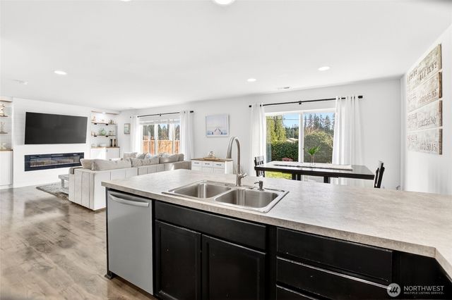 17806 Ashe Court, Granite Falls, WA 98252