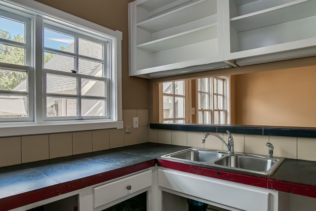 501 Mulberry Street NE, Albuquerque, NM 87106