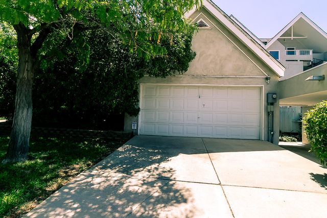501 Mulberry Street NE, Albuquerque, NM 87106