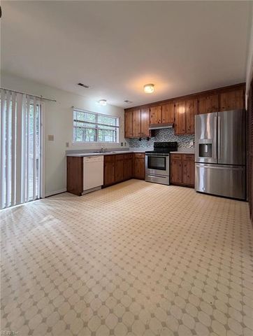 169 Howard DR, Williamsburg, VA 23185