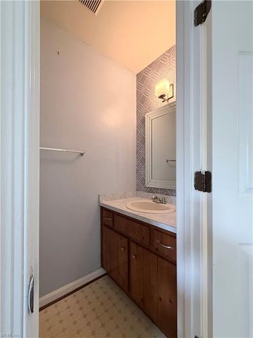 169 Howard DR, Williamsburg, VA 23185