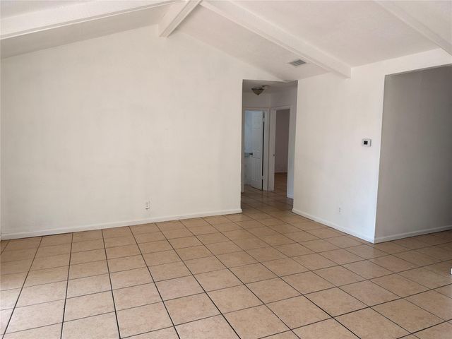 5213 Village PATH, Austin, TX 78744