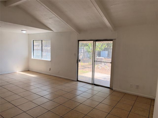 5213 Village PATH, Austin, TX 78744