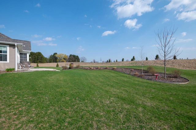 N56W27213 Crispin COURT, Lisbon, WI 53089