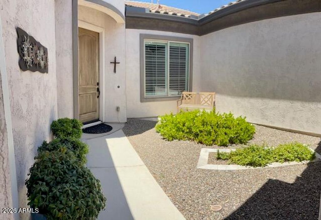 Image 15 of property listing at 18674 N 259TH Lane, Buckeye, AZ 85396