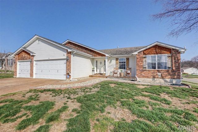 1805 Hackmann Hollow Drive, Wentzville, MO 63385