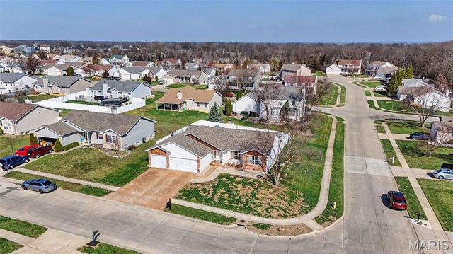 1805 Hackmann Hollow Drive, Wentzville, MO 63385