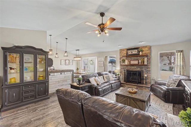 1805 Hackmann Hollow Drive, Wentzville, MO 63385