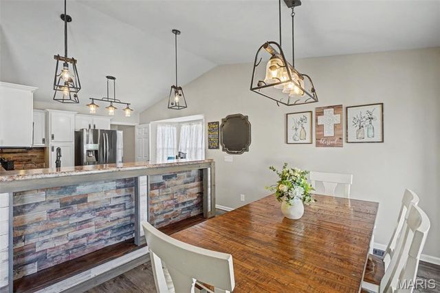 1805 Hackmann Hollow Drive, Wentzville, MO 63385