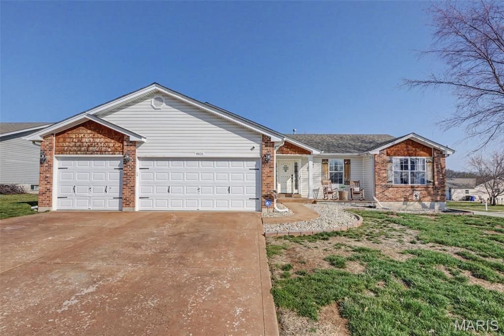 1805 Hackmann Hollow Drive, Wentzville, MO 63385